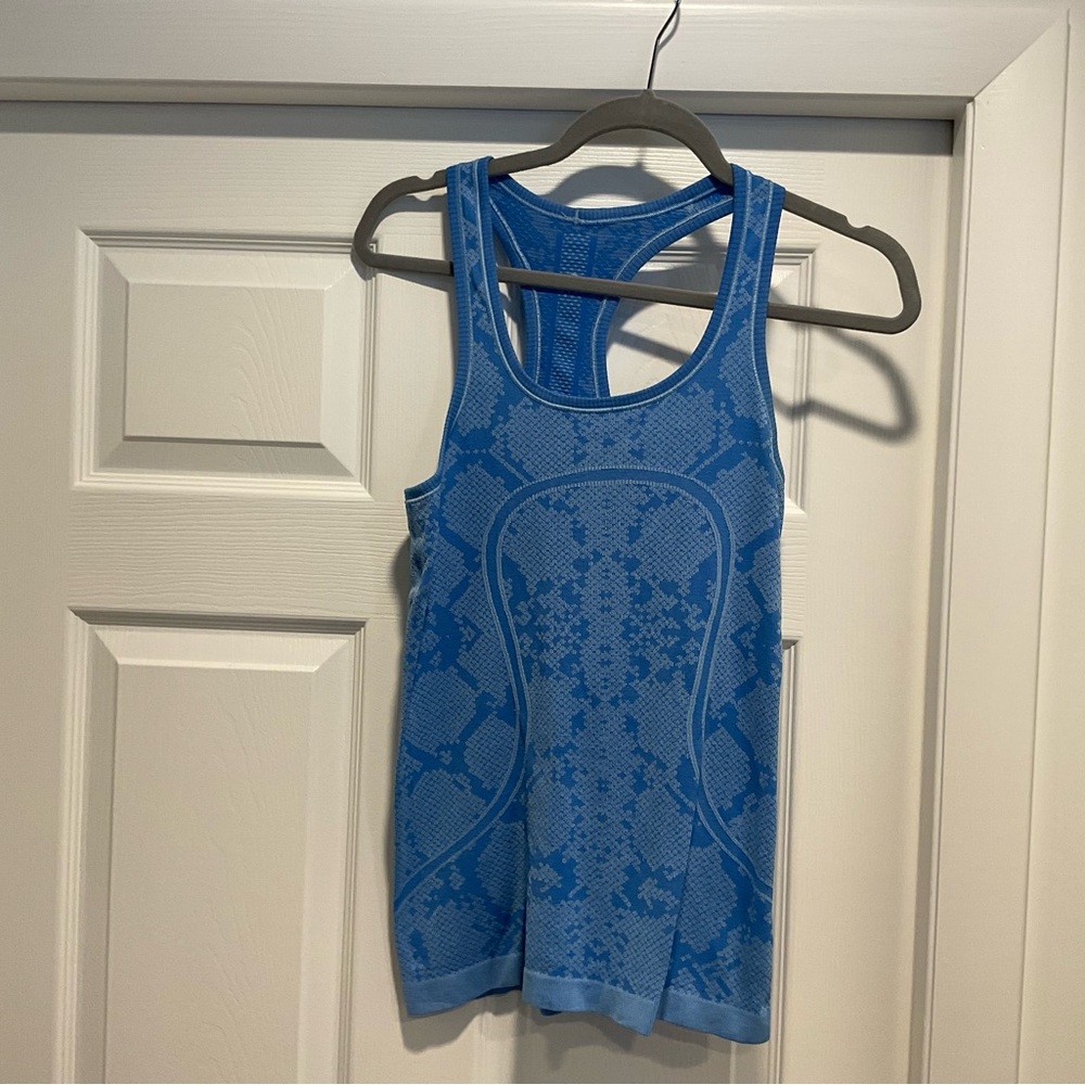 Lululemon Athletica Blue Patterned Tank Top